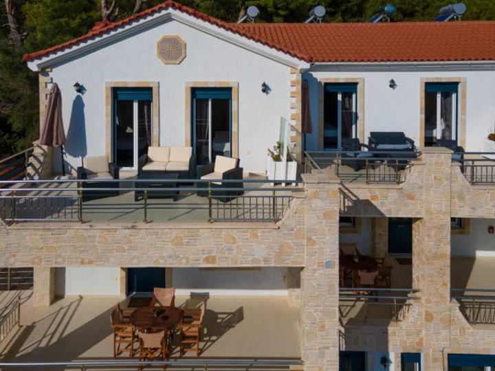 Diwani Luxury Villas Lixouri Luaran gambar