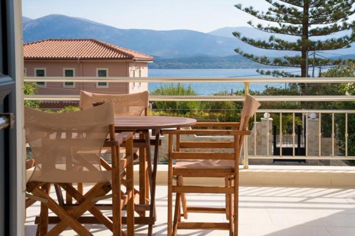 Diwani Luxury Villas Lixouri Luaran gambar