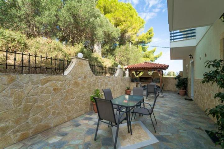Diwani Luxury Villas Lixouri Luaran gambar