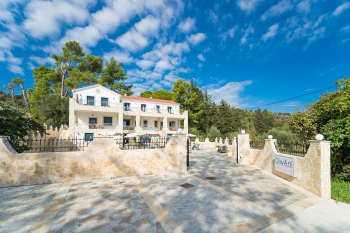 Diwani Luxury Villas Lixouri Luaran gambar