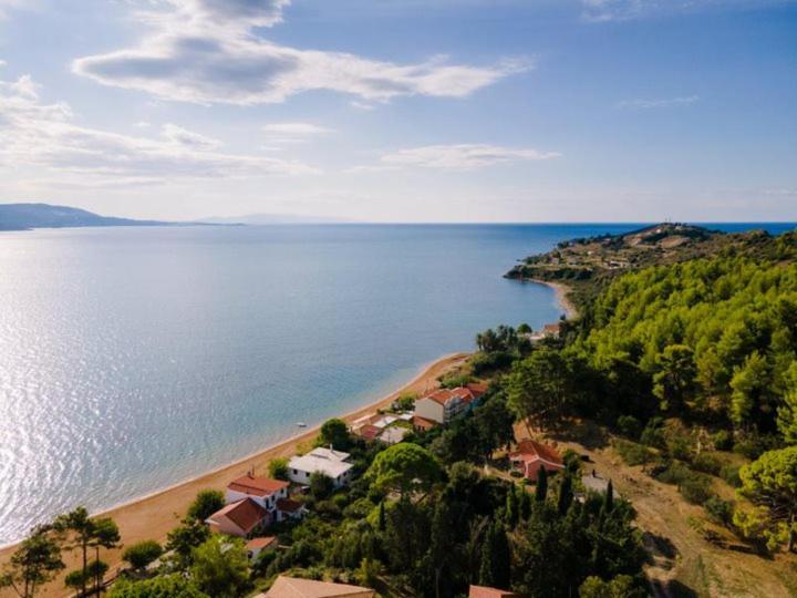 Diwani Luxury Villas Lixouri Luaran gambar