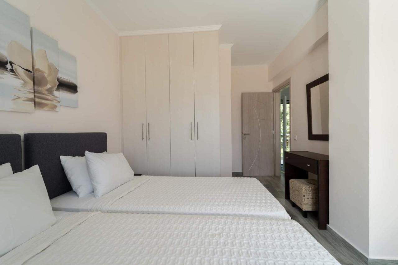 Diwani Luxury Villas Lixouri Luaran gambar