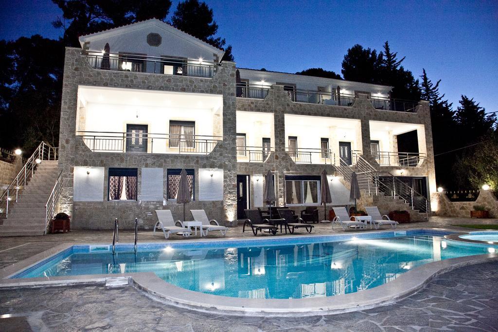 Diwani Luxury Villas Lixouri Luaran gambar